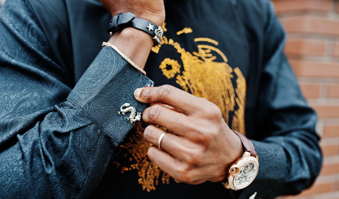 Ținută memorabilă? Cum alegi cele mai potrivite accesorii pentru bărbați